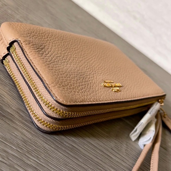 NWT Coach Double Corner Zip Wristlet - Picture 5 of 12